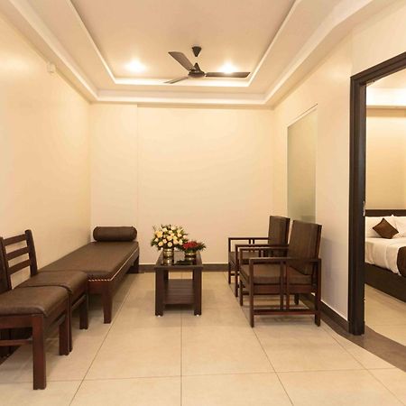Hotel Pankaj Residency Guruvayur Bagian luar foto