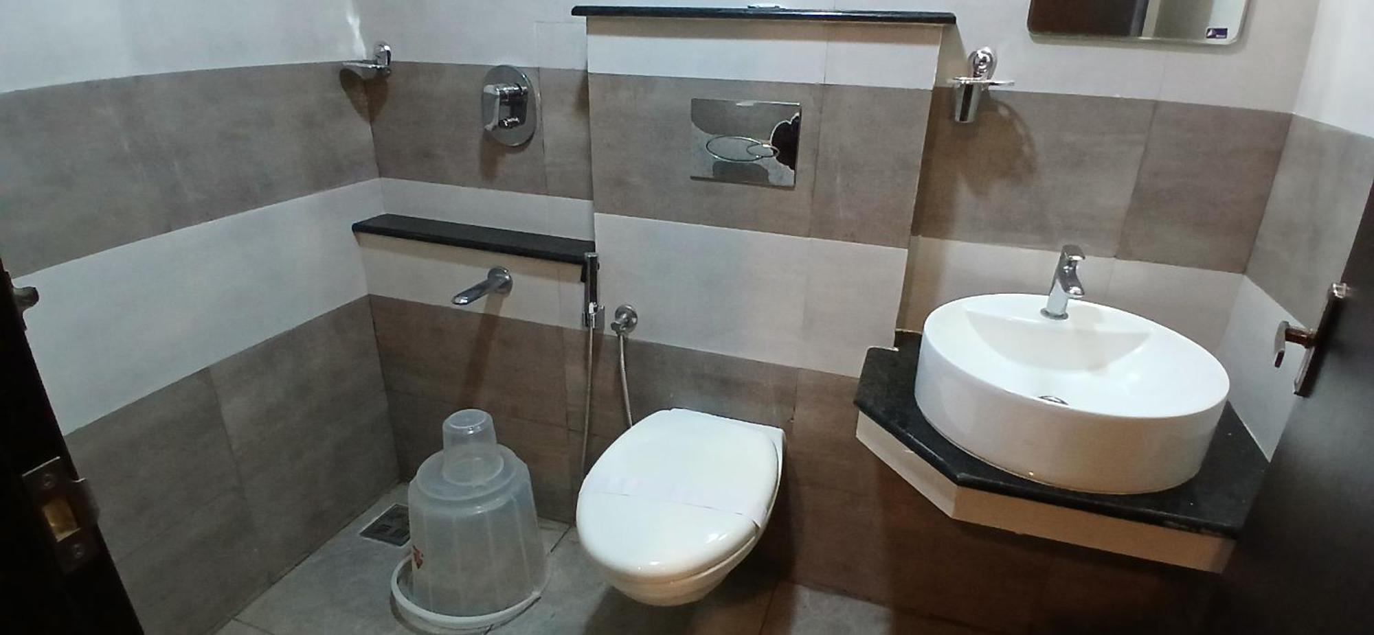 Hotel Pankaj Residency Guruvayur Bagian luar foto